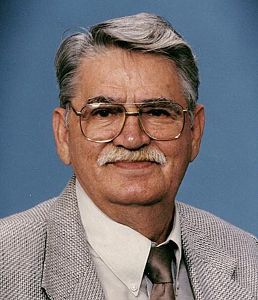 Raymond E. Pillischafske Sr