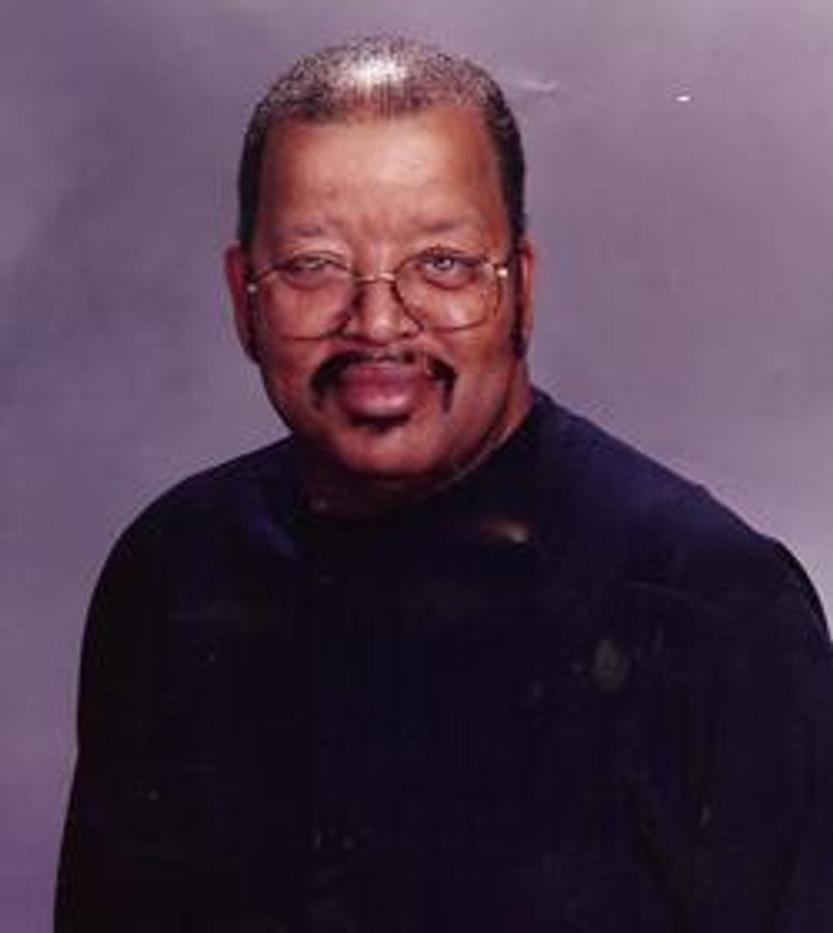 Larry Grove Summers Profile Photo