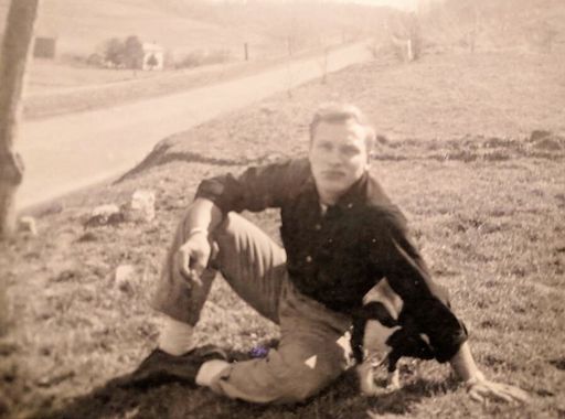 Bernard Lee Moore photo gallery thumbnail 272 of 293