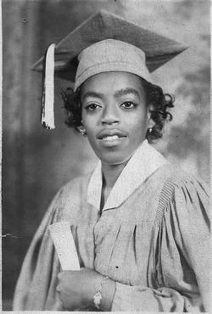 Barbara Victoria Simmons Munn