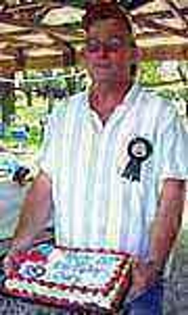 Gary  Thomure