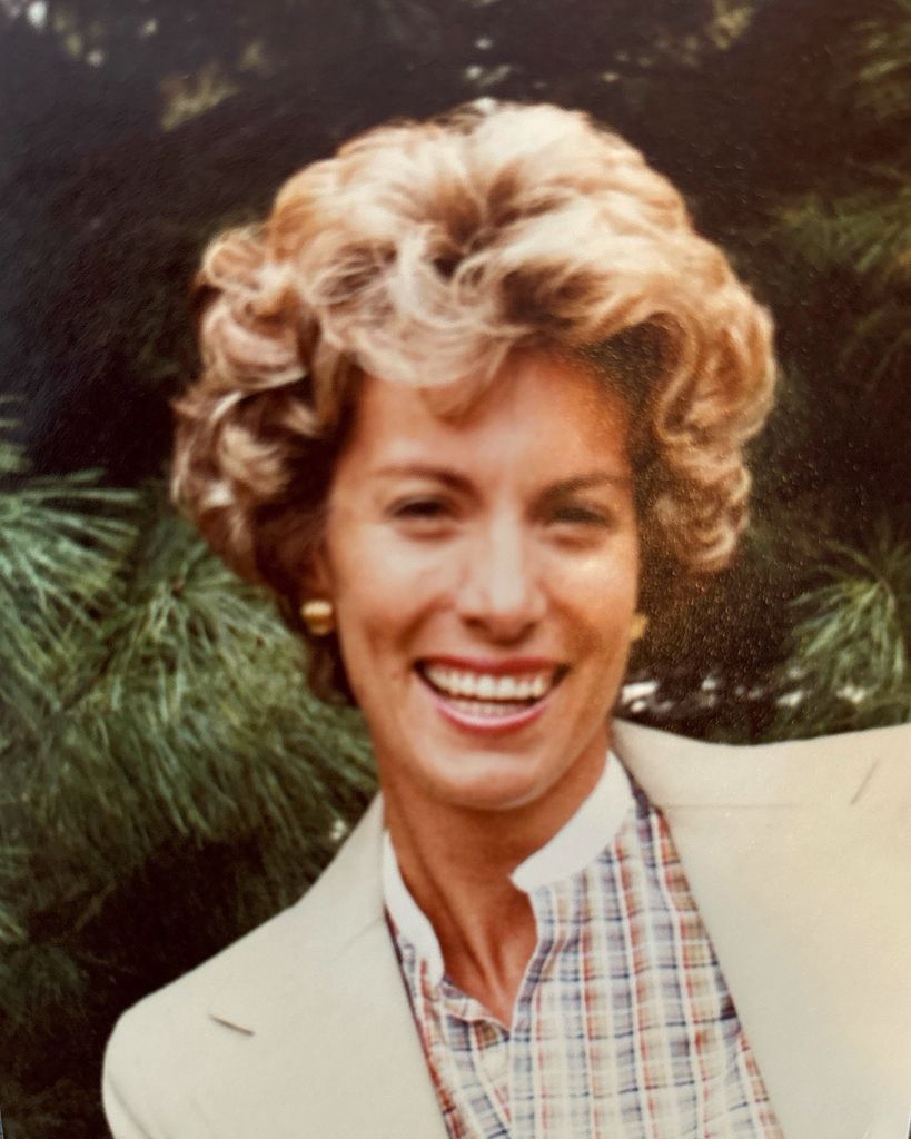 Mary Dameron Holderness