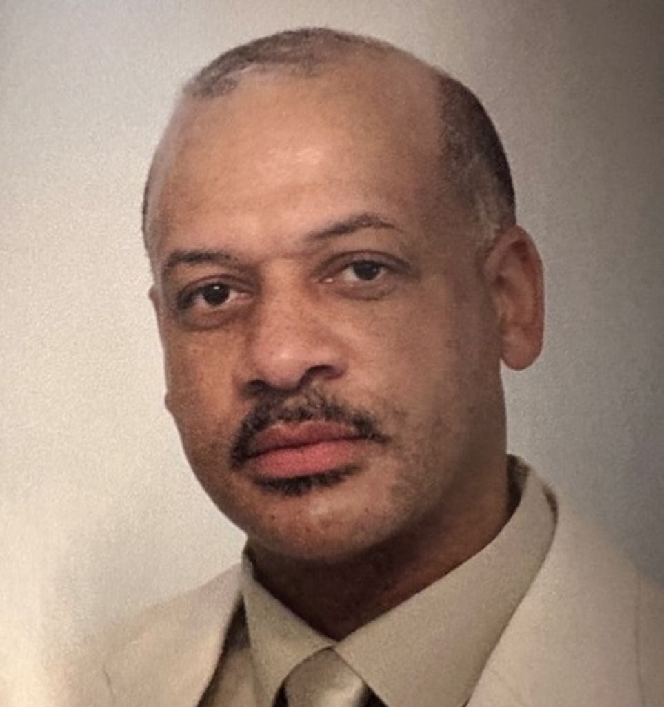 Simon Robinson Profile Photo
