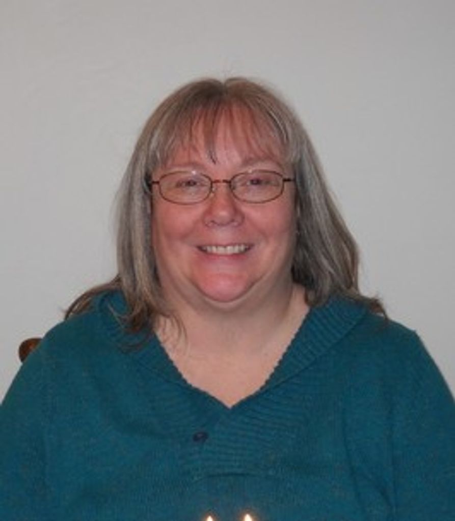 Angela Searles Profile Photo