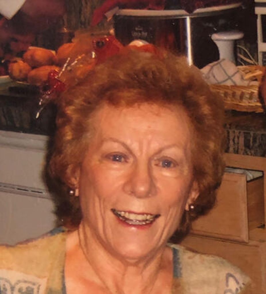 Anna Herdtler Profile Photo