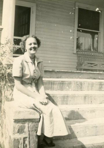 Helen Foy Howard Lawrence photo gallery thumbnail 28 of 46