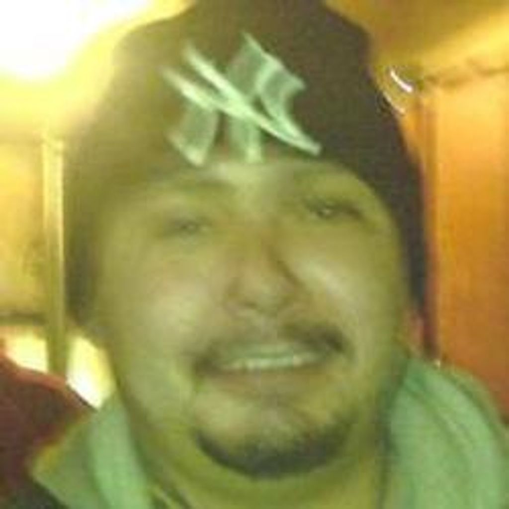 Ruben Fernandez Grabbing Bear