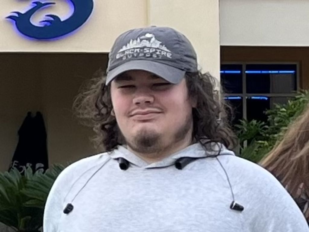Logan Thomas Dukes Profile Photo