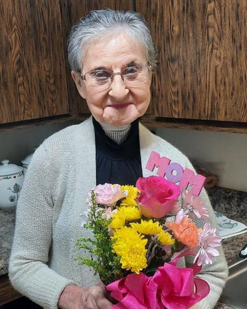 Marjorie "Margie" (Kjolberg) Ellis Profile Photo