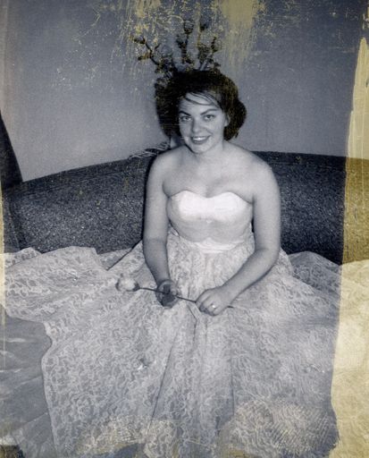Rose D'Amico photo gallery thumbnail 7 of 96