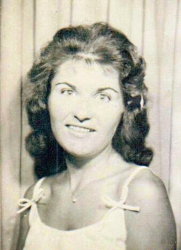 Carolyn J. (Otterbein)  Kuehn