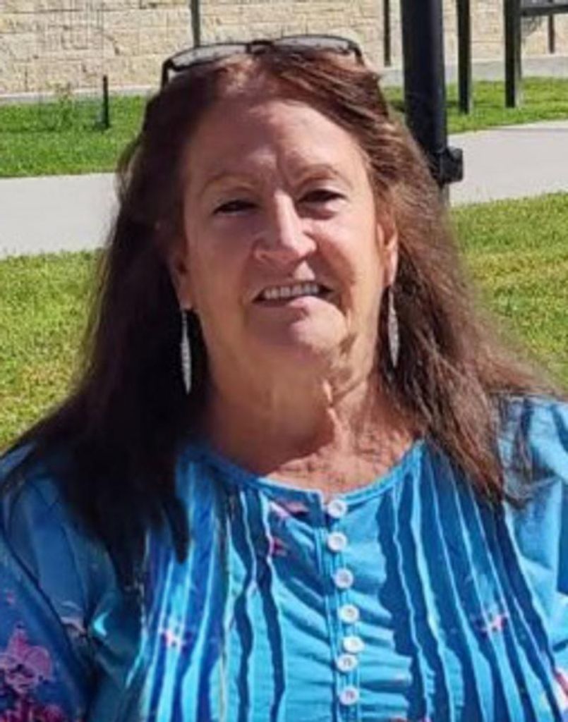 Dixie Hoiland Profile Photo