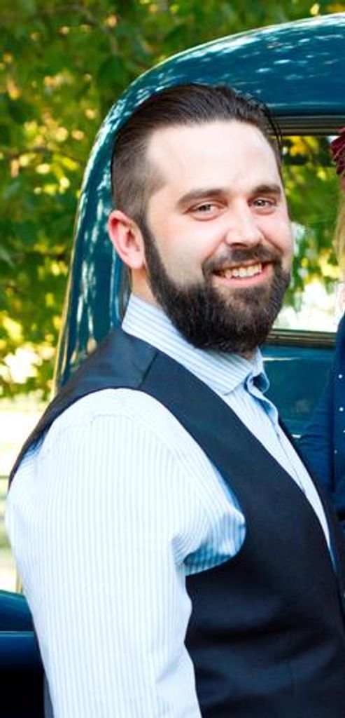 Daniel Thomas Gillis Profile Photo