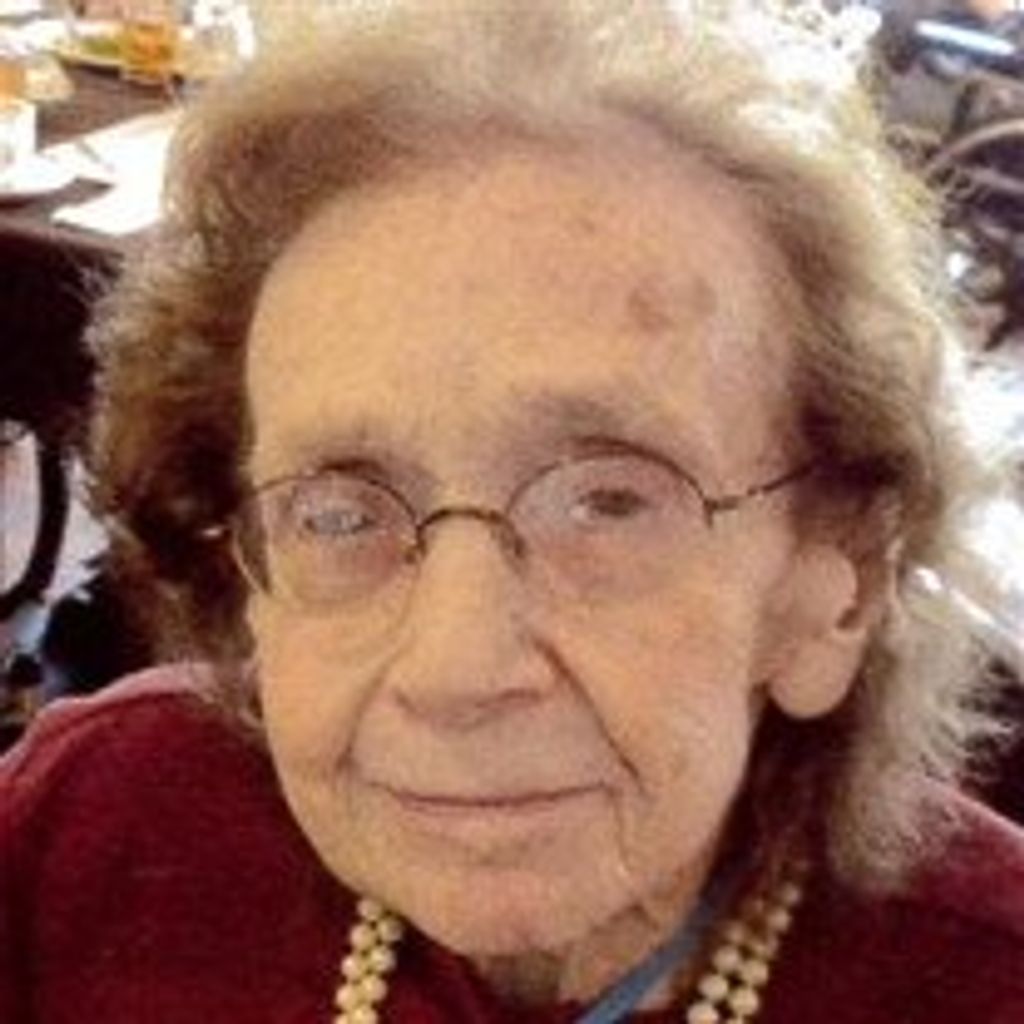 Muriel  E. Benoit
