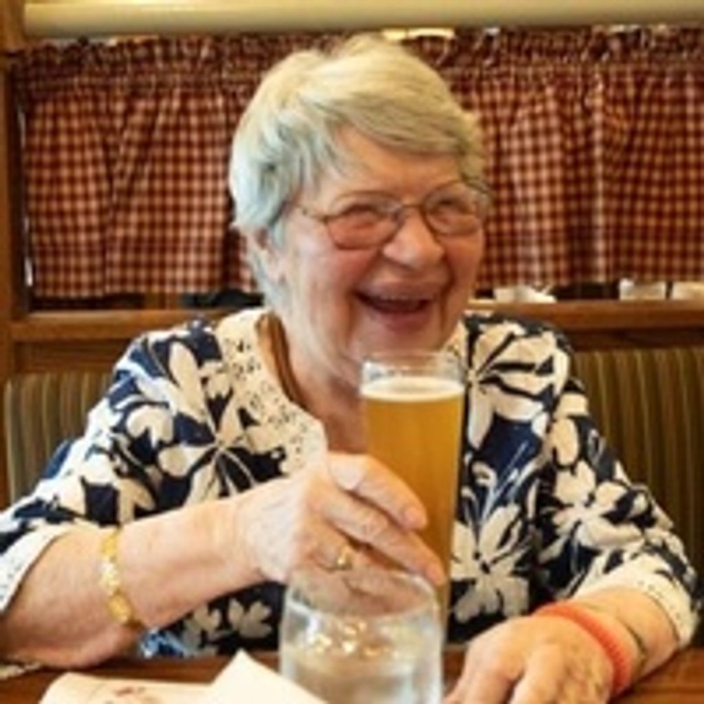 Louise Maria Downey Profile Photo