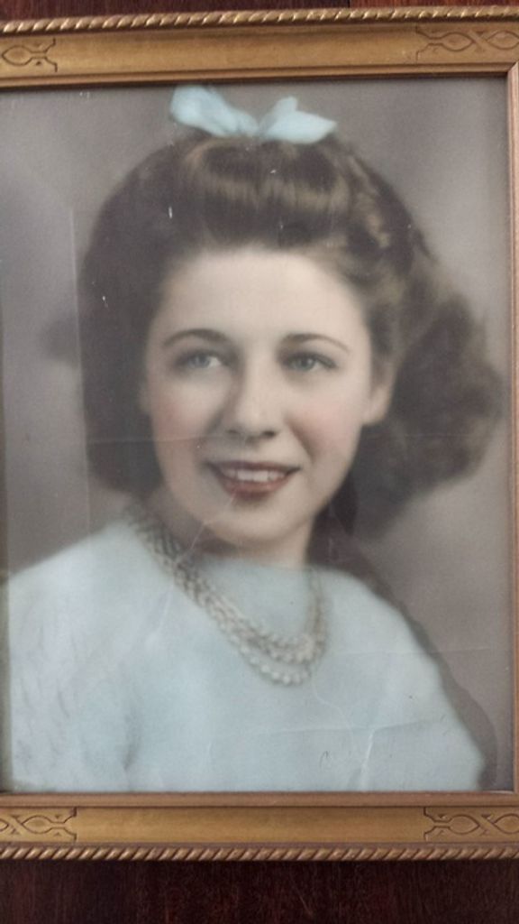 Helen Pennell Profile Photo