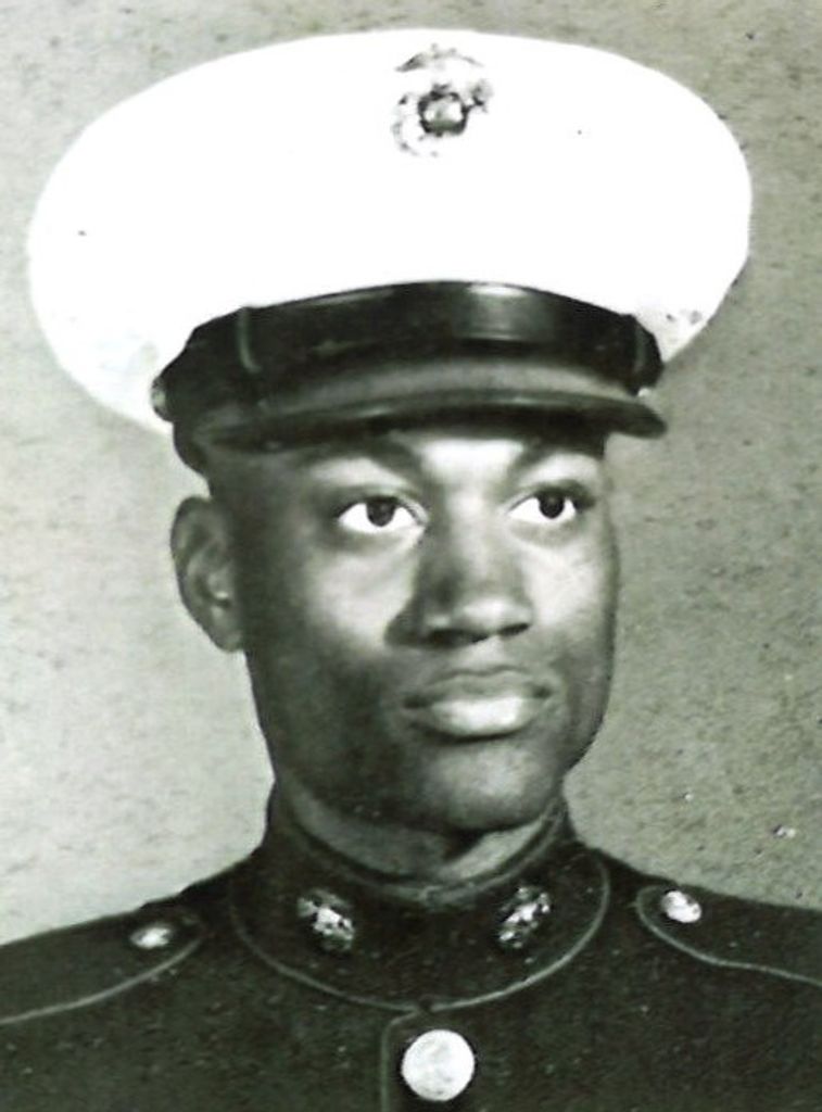 Darrell E Loyd