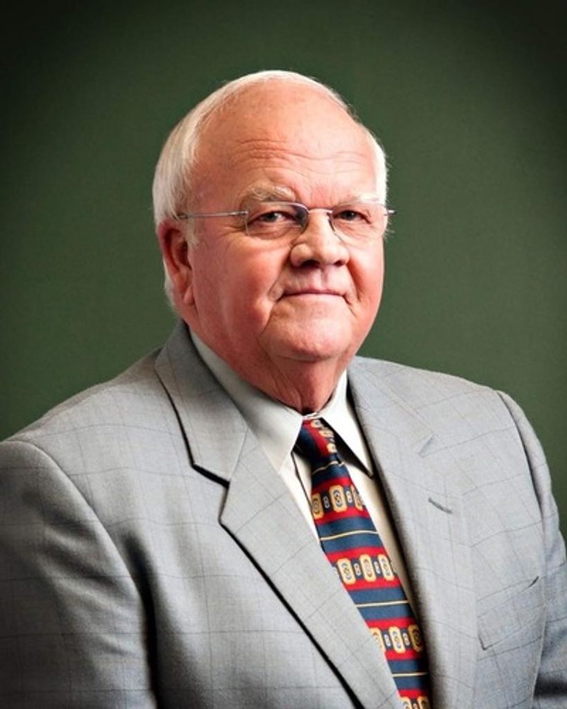 Charles Lynwood Renfrow Profile Photo