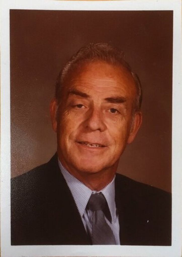 Ervie E. Cantwell Profile Photo