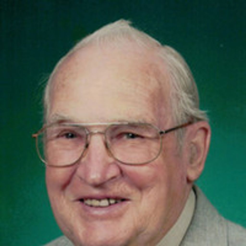 Vernon L Demich