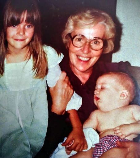 Eleanor Bruce photo gallery thumbnail 40 of 107