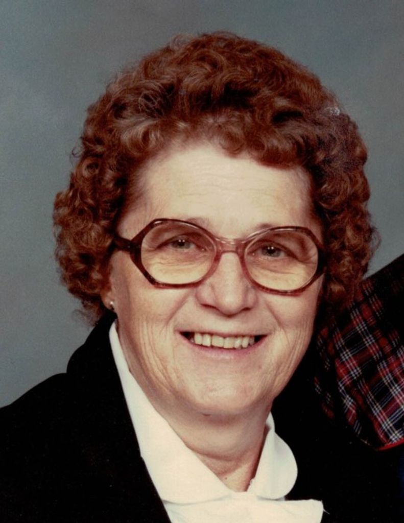 Deloris "Dee" Price
