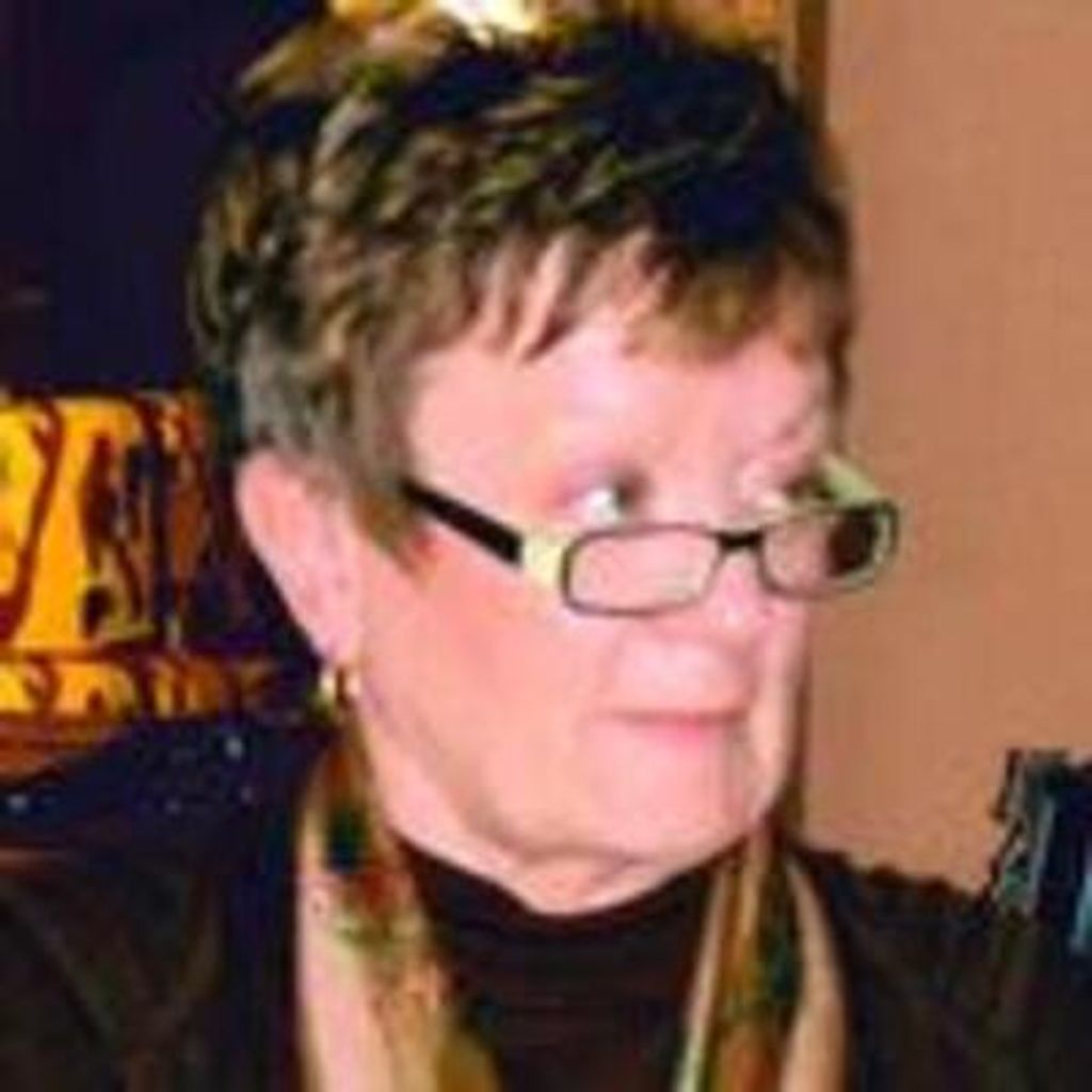 Lynne Lavonne Schultz Profile Photo