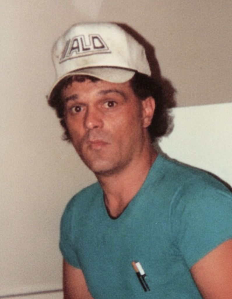 Tom Wiggins Profile Photo