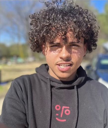 Darian Dale Barton photo gallery thumbnail 100 of 114