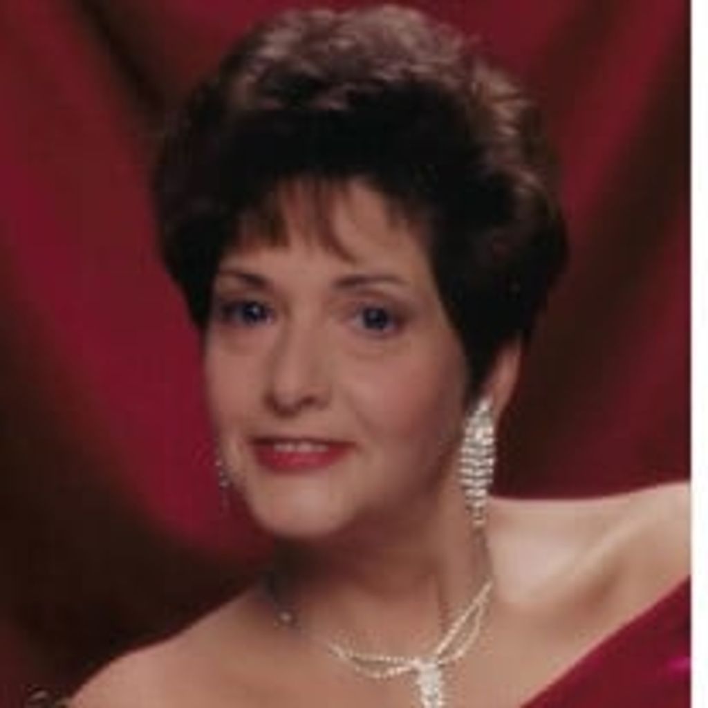Sue Ellen Lovrek  (nee: Lindner)