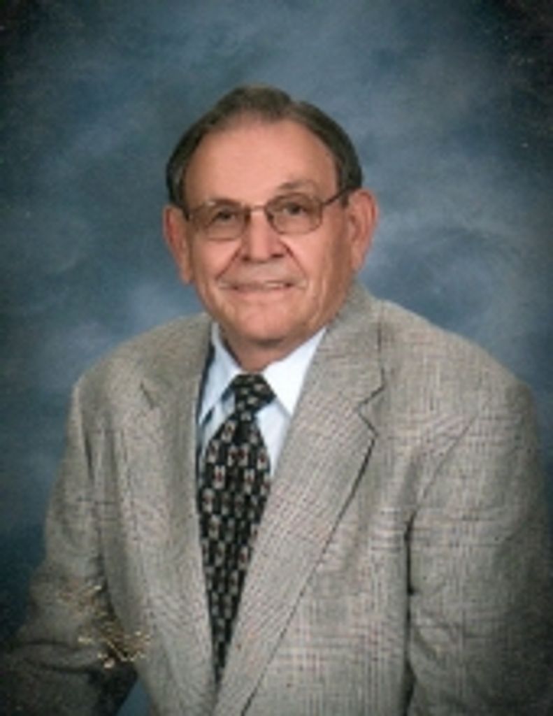 Kenneth  Eugene Smith
