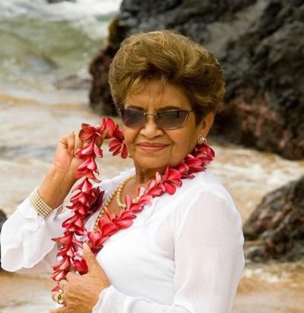 Nelly G. Gil Profile Photo