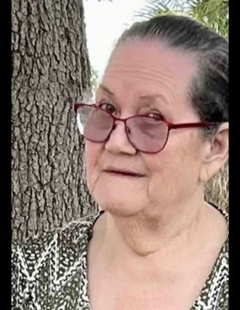 Gloria M. Vázquez (Nee Dejesus)