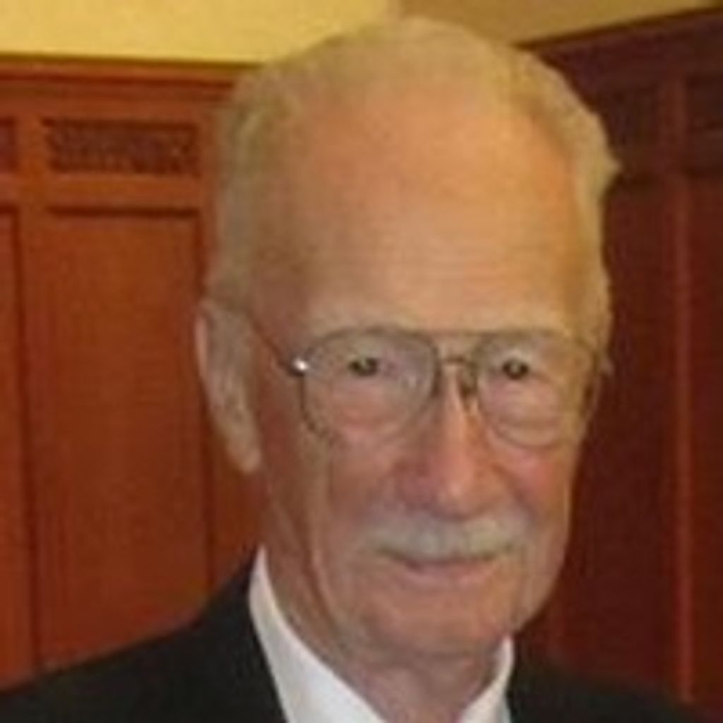 Dennis  George Novinski