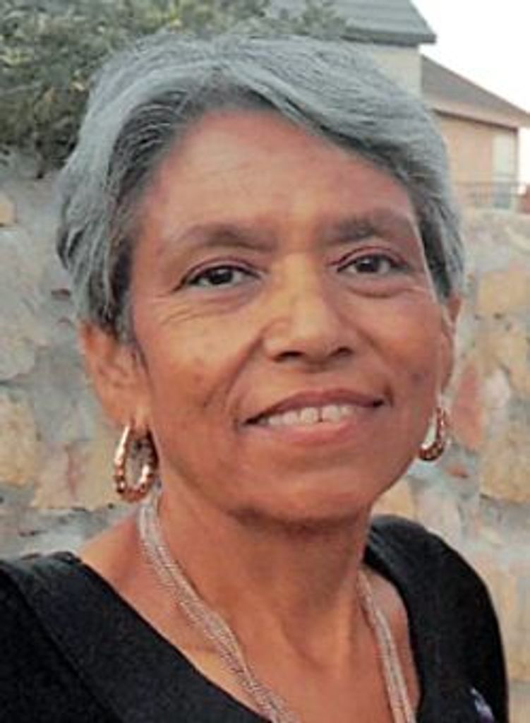Andrea Nayares