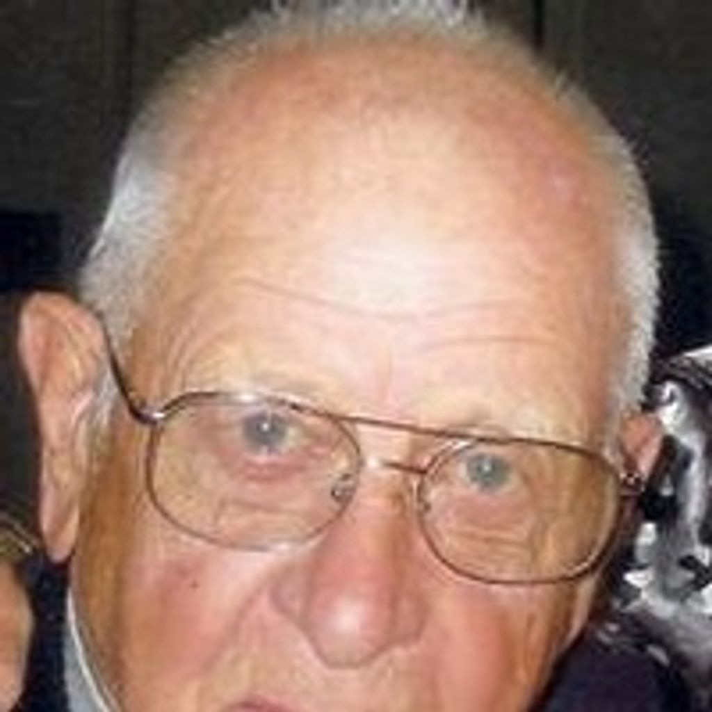 Thomas  N. Vahey,  Sr