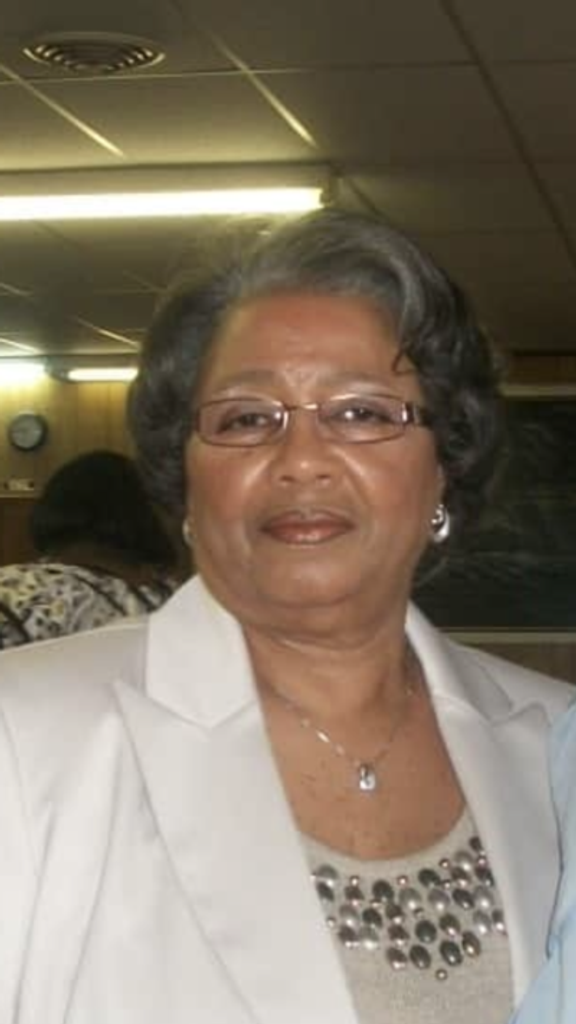 Louise Pickens Profile Photo