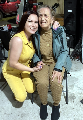 Felipa Reyna photo gallery thumbnail 21 of 78