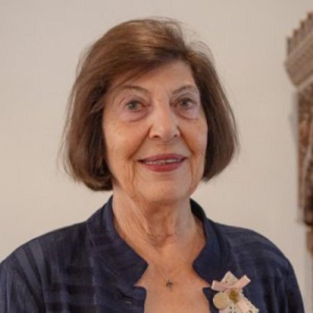 Elaine Camaras
