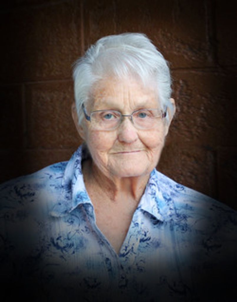 Bonnie Lowe