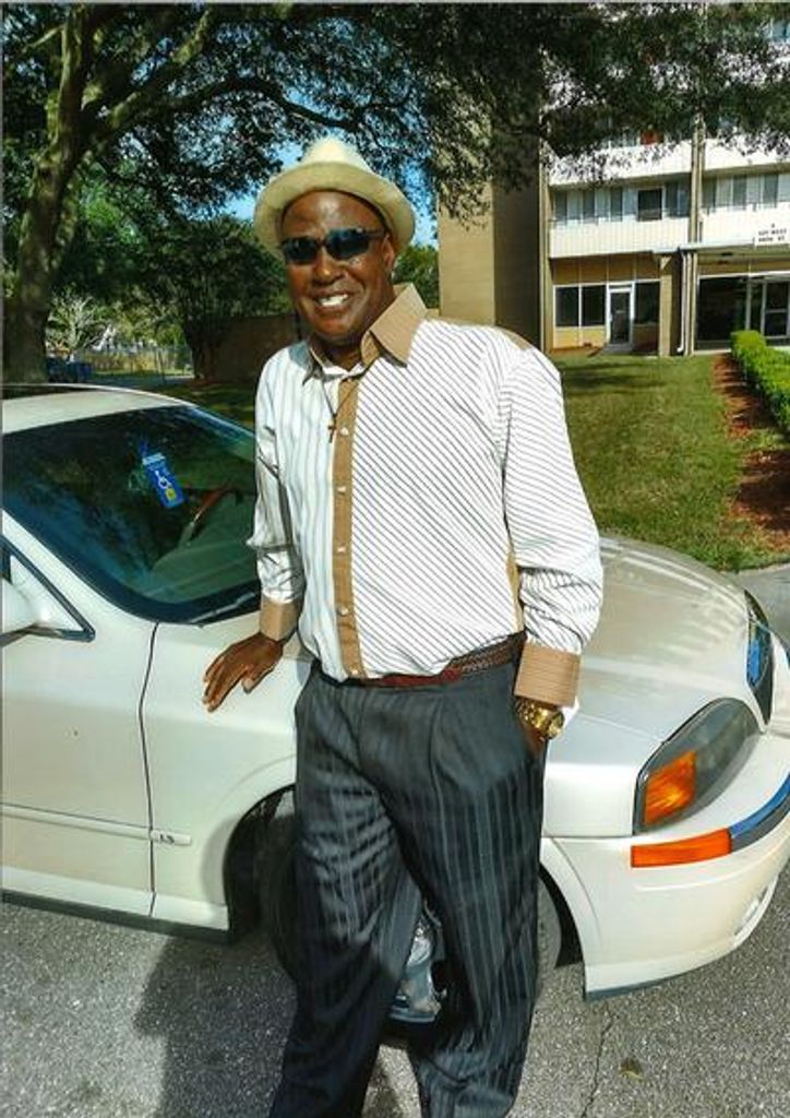 Lester Lee Samuels Profile Photo