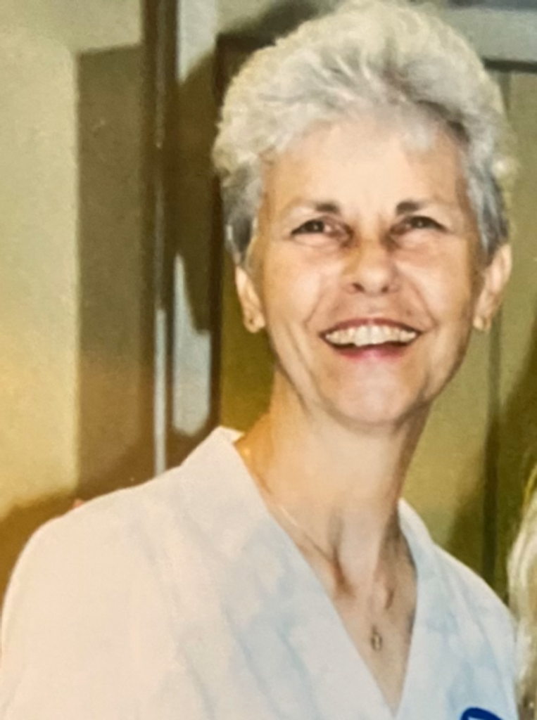 Esther Stone Profile Photo