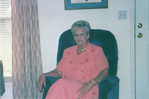 Brenda (Akin)  Luttrell photo gallery thumbnail 9 of 50