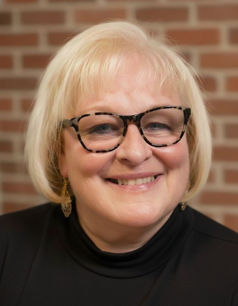 Elaine Juszkiewicz Profile Photo