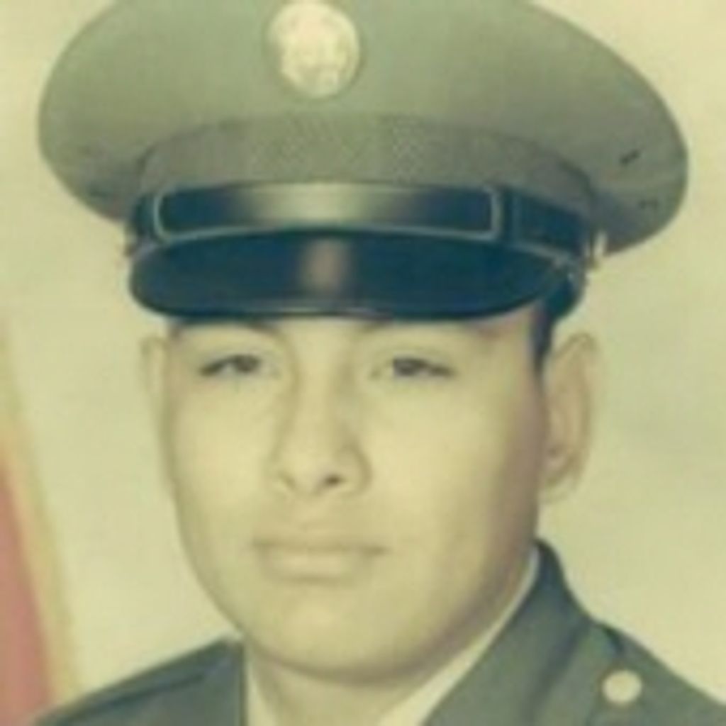 Luis Macias