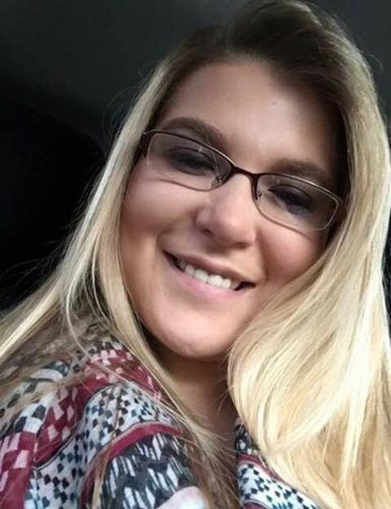 Katie Elizabeth Combs Profile Photo