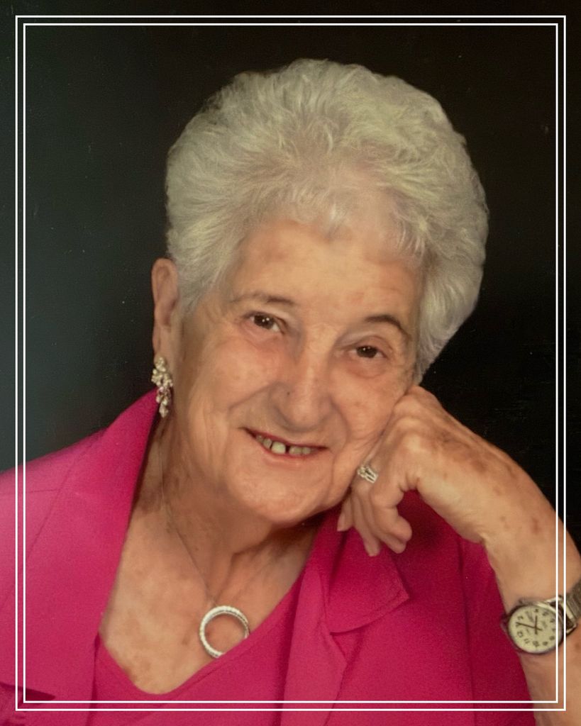 Stella Genet Dixon Profile Photo