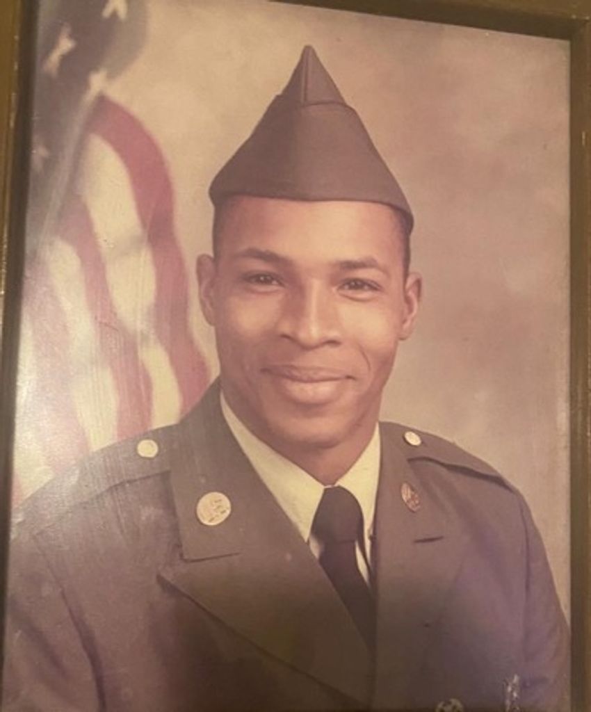 Clifford Lennox Profile Photo