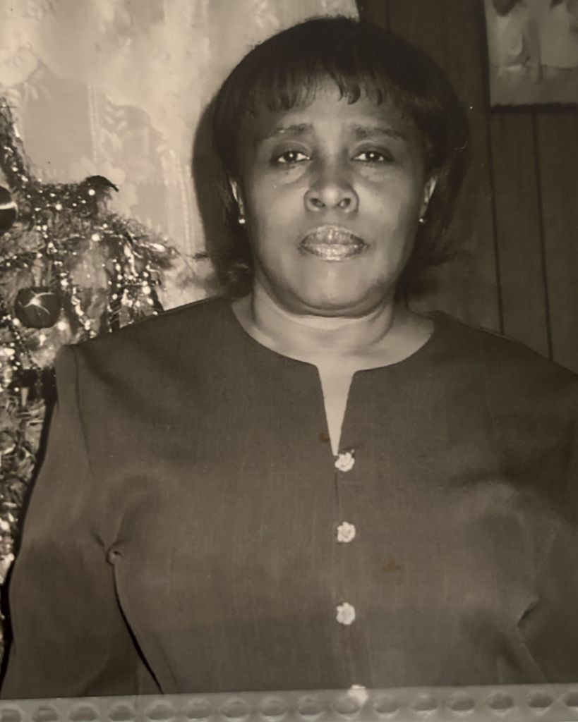 Gertrude Wills Profile Photo