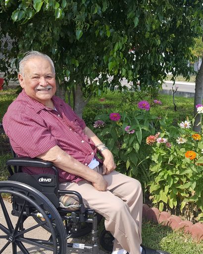 Reyes Perales's obituary image